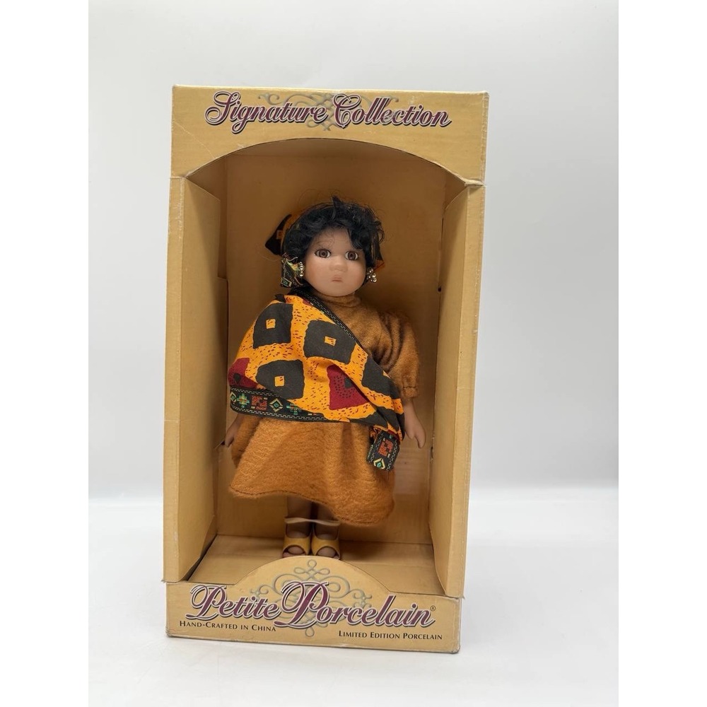 Petite Porcelains Dolls of The World Collection by Barbara Lee 2001 KADESHA - Picture 1 of 7
